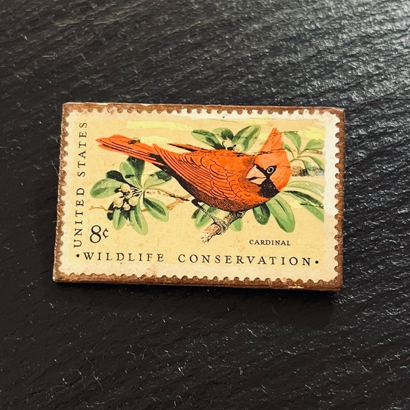 Vintage National Wildlife Conservation Cardinal Stamp Brooch Stamp Wooden Back - Picture 10 of 10